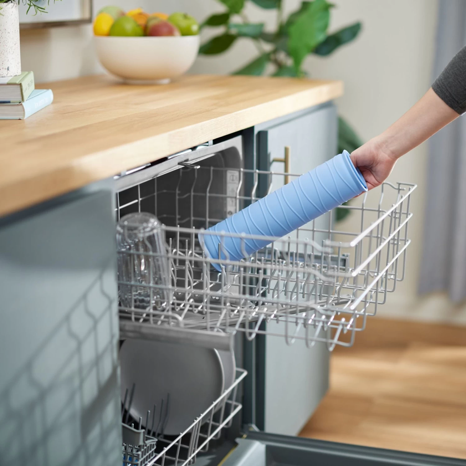 Frisco Silicone Dog & Cat Food Mat, Blue - Image 6